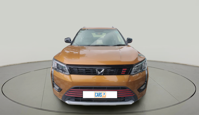 2022 Mahindra XUV300 W8 1.2 PETROL, Petrol, Manual, 25,790 km, exterior