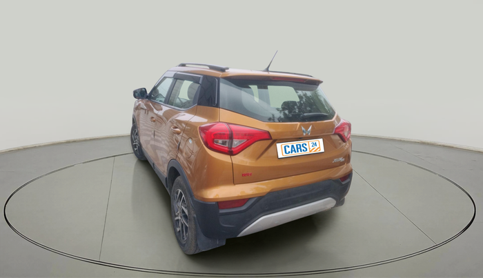 2022 Mahindra XUV300 W8 1.2 PETROL, Petrol, Manual, 25,790 km, exterior