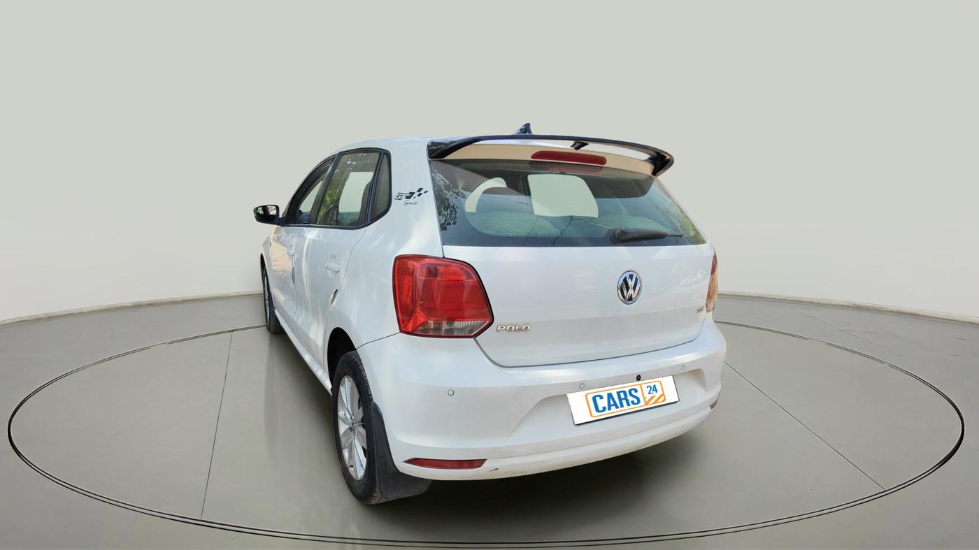 2015 Volkswagen Polo HIGHLINE1.5L, Diesel, Manual, 1,66,584 km, exterior