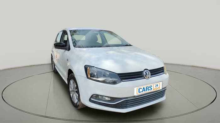 2015 Volkswagen Polo HIGHLINE1.5L, Diesel, Manual, 1,66,584 km, exterior