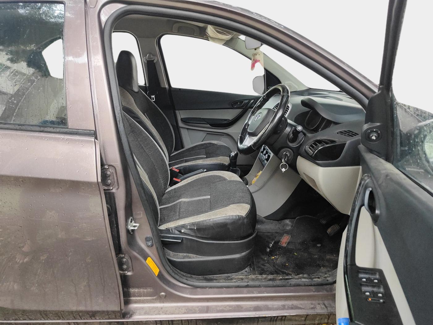 2017 Tata Tiago XT PETROL, Petrol, Manual, 70,318 km, interior
