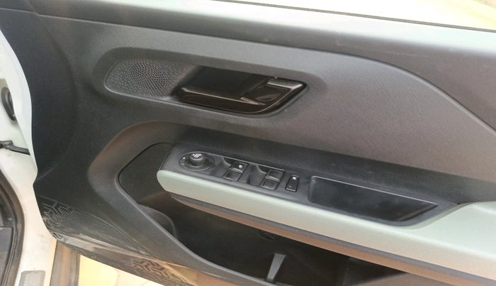 2025 Tata PUNCH Adventure Plus iCNG, Petrol, Manual, 8,127 km, interior