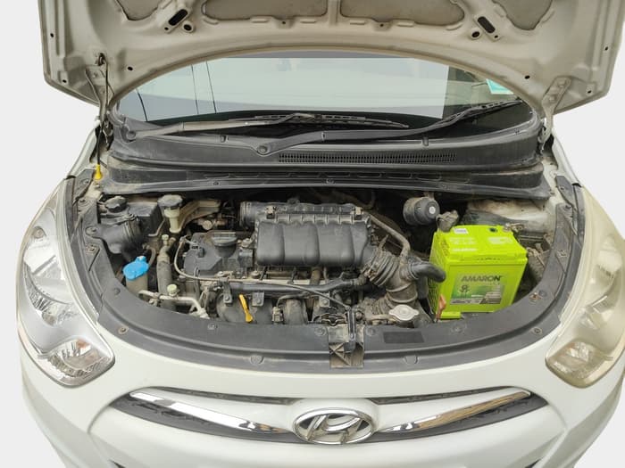 2013 Hyundai i10 SPORTZ 1.2 AT, Petrol, Automatic, 68,192 km, exterior