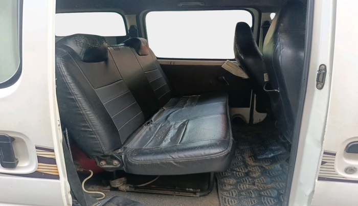 2017 Maruti Eeco 5 STR WITH A/C+HTR, Petrol, Manual, 3,11,773 km, interior