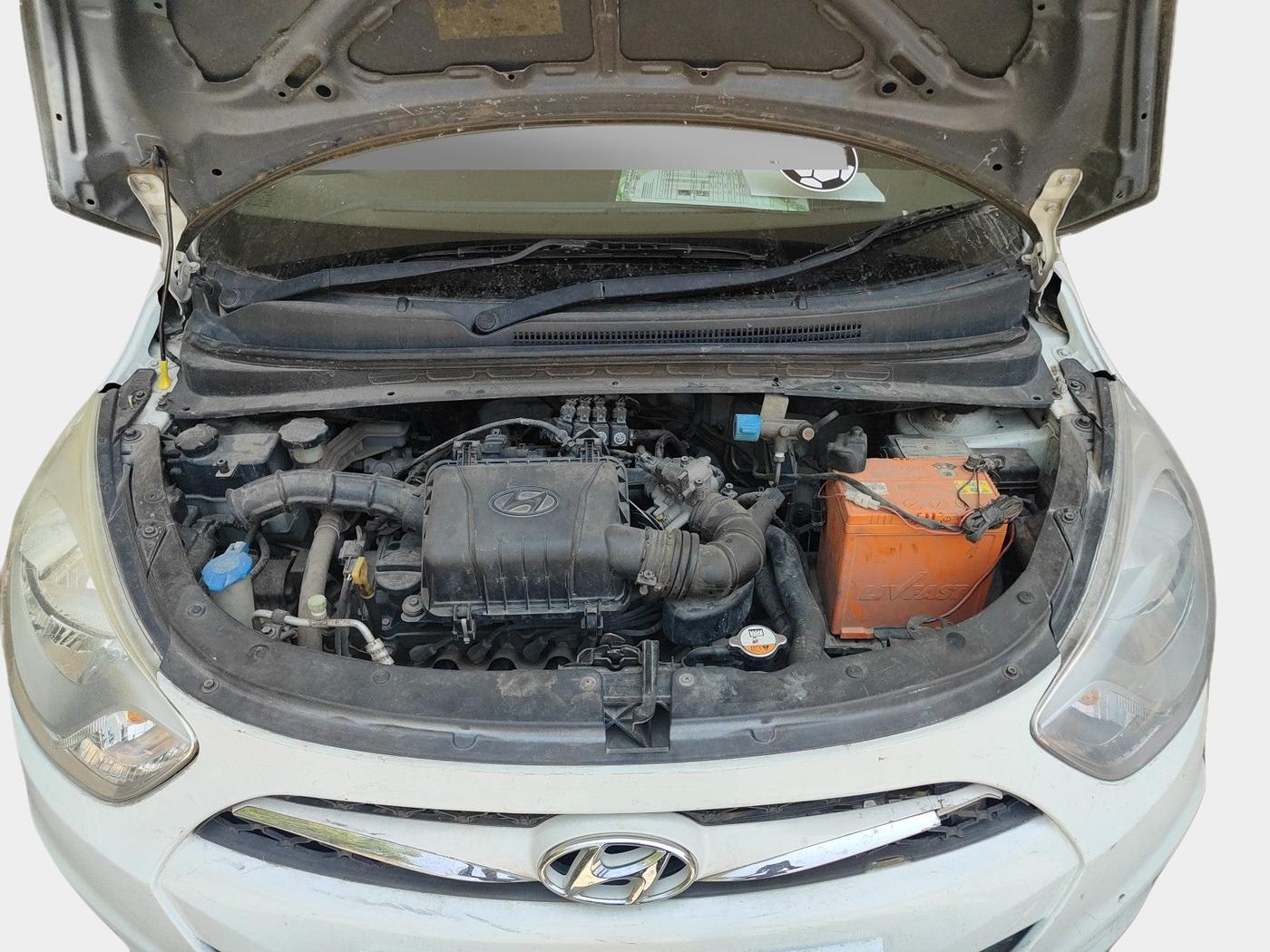 2013 Hyundai i10 MAGNA 1.1, Petrol, Manual, 77,900 km, exterior