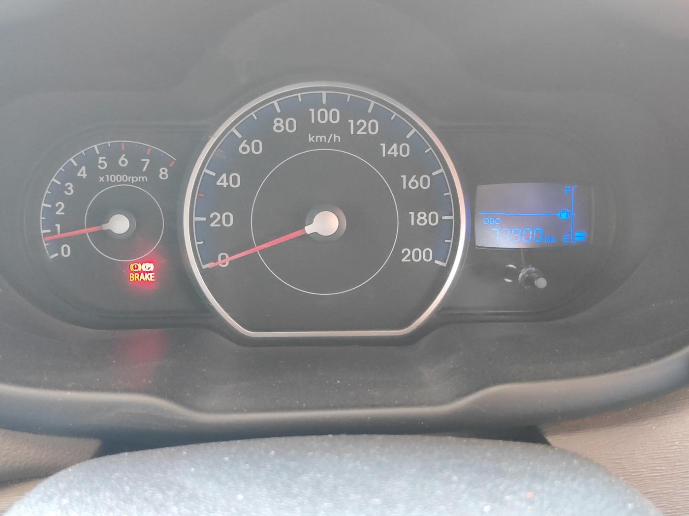 2013 Hyundai i10 MAGNA 1.1, Petrol, Manual, 77,900 km, interior