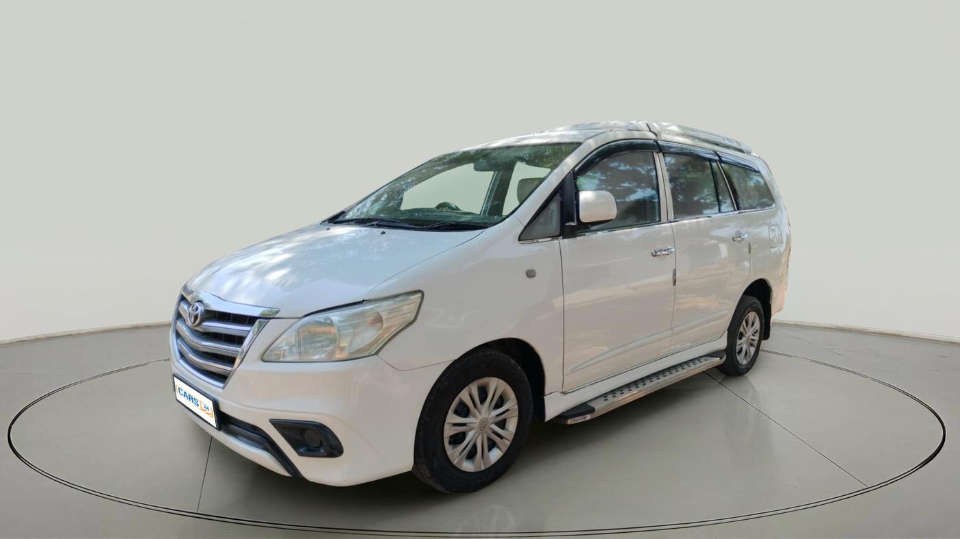 2015 Toyota Innova 2.5 GX 7 STR, Diesel, Manual, 79,210 km, exterior