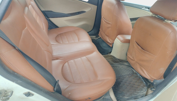 2011 Hyundai Verna FLUIDIC 1.6 CRDI EX, Diesel, Manual, 1,53,913 km, interior