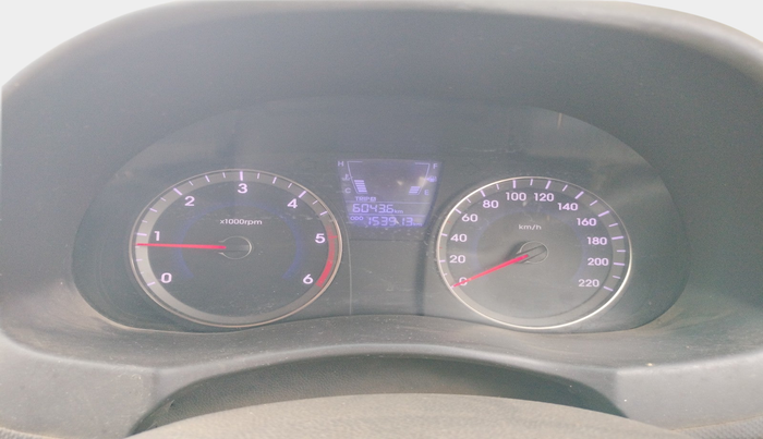 2011 Hyundai Verna FLUIDIC 1.6 CRDI EX, Diesel, Manual, 1,53,913 km, interior