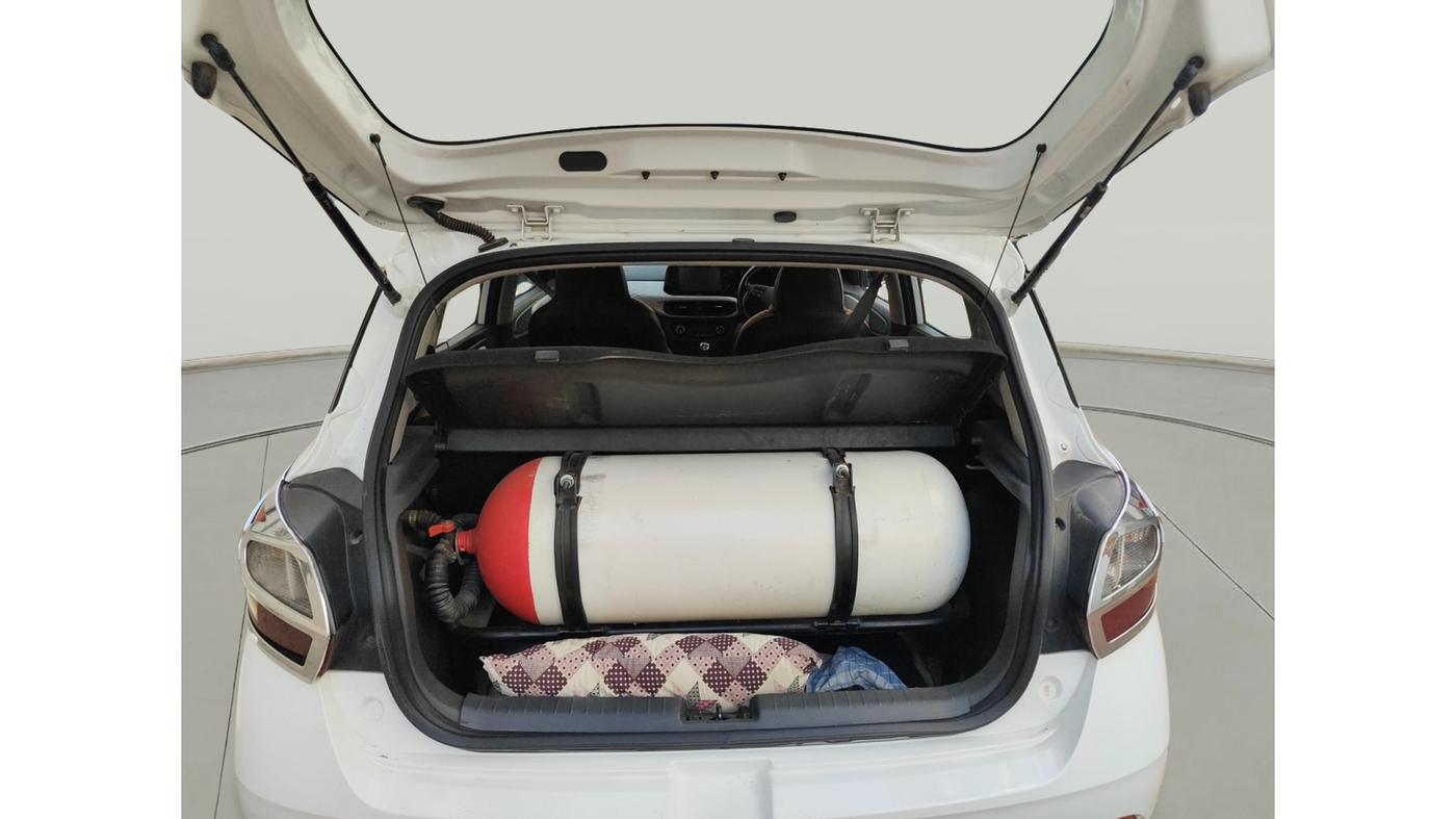 2021 Hyundai GRAND I10 NIOS SPORTZ 1.2 KAPPA VTVT CNG, Petrol, Manual, 35,464 km, exterior