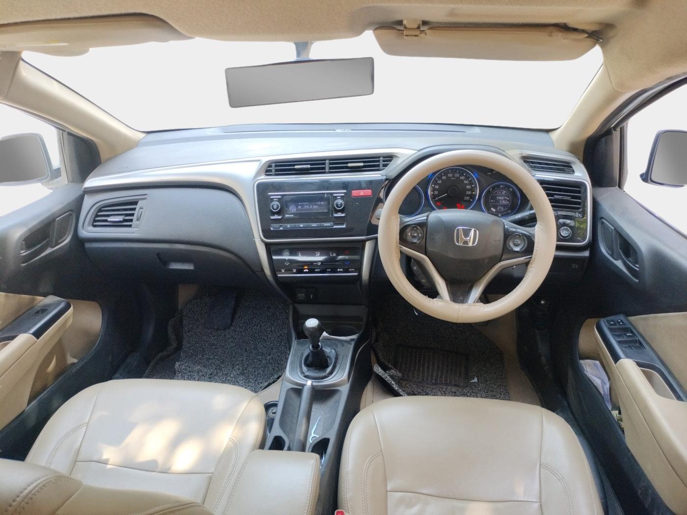 2015 Honda City 1.5L I-DTEC SV, Diesel, Manual, 3,46,876 km, interior