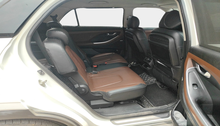 2021 Hyundai ALCAZAR PLATINUM 1.5 MT 7STR, Diesel, Manual, 99,983 km, interior