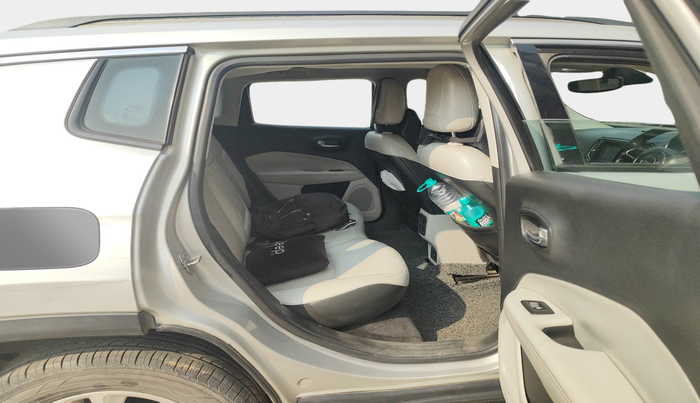 2017 Jeep Compass LIMITED 2.0 DIESEL 4X4, Diesel, Manual, 1,02,992 km, interior