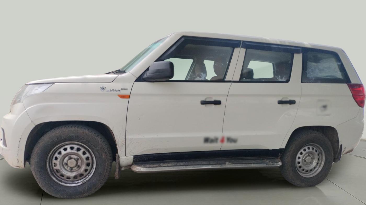2020 Mahindra TUV 300 PLUS P4, Diesel, Manual, 1,82,387 km, exterior