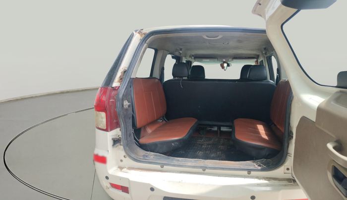 2020 Mahindra TUV 300 PLUS P4, Diesel, Manual, 1,82,387 km, exterior