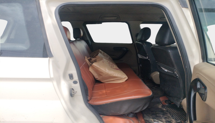 2020 Mahindra TUV 300 PLUS P4, Diesel, Manual, 1,82,387 km, interior