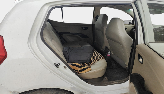 2011 Hyundai i10 MAGNA 1.2, Petrol, Manual, 80,675 km, interior