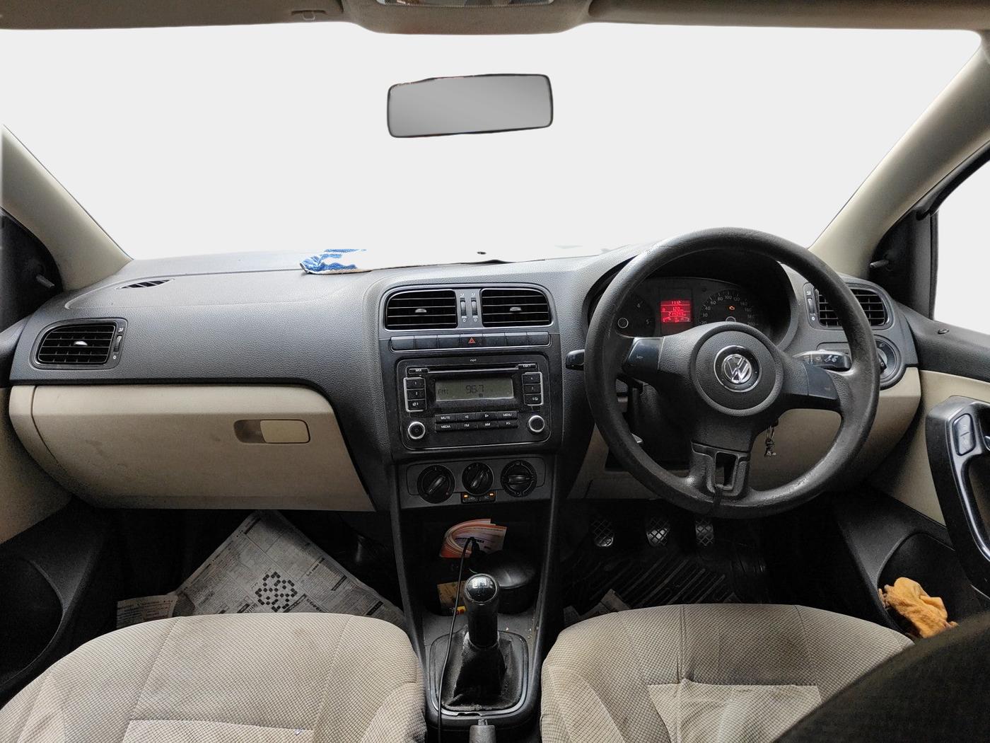 2012 Volkswagen Polo COMFORTLINE 1.2L, Diesel, Manual, 2,14,045 km, interior