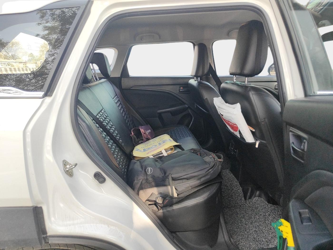 2024 Maruti BREZZA VXI AT SMART HYBRID, CNG, Automatic, 10,644 km, interior