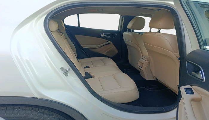 2014 Mercedes Benz GLA Class 200 CDI SPORT, Diesel, Automatic, 1,32,112 km, interior