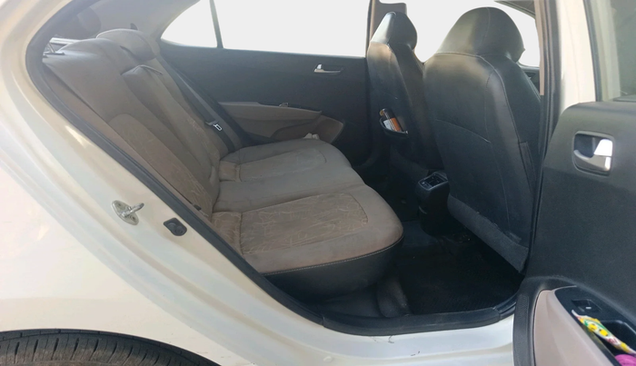 2015 Hyundai Xcent S 1.1 CRDI, Diesel, Manual, 1,86,976 km, interior