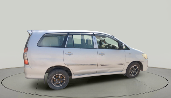 2013 Toyota Innova 2.5 GX 7 STR, Diesel, Manual, 3,82,332 km, exterior