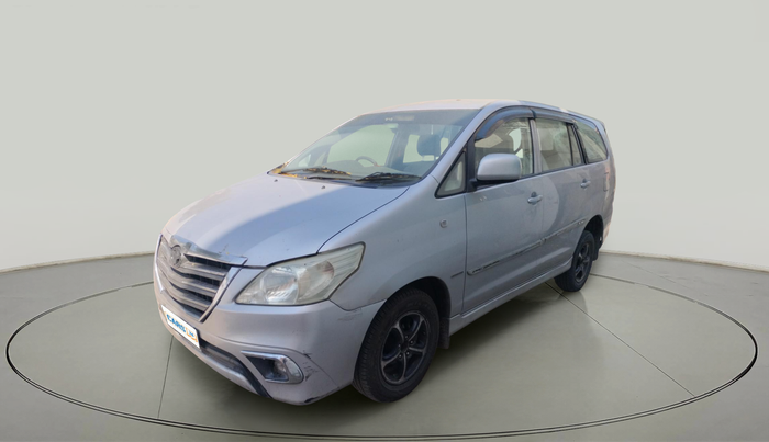2013 Toyota Innova 2.5 GX 7 STR, Diesel, Manual, 3,82,332 km, exterior