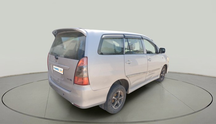 2013 Toyota Innova 2.5 GX 7 STR, Diesel, Manual, 3,82,332 km, exterior