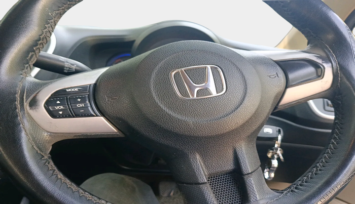 2015 Honda Mobilio 1.5L I-VTEC S, Petrol, Manual, 1,10,938 km, interior