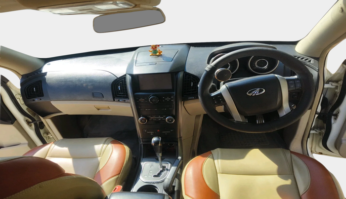 2016 Mahindra XUV500 W10 AT, Diesel, Automatic, 95,000 km, interior