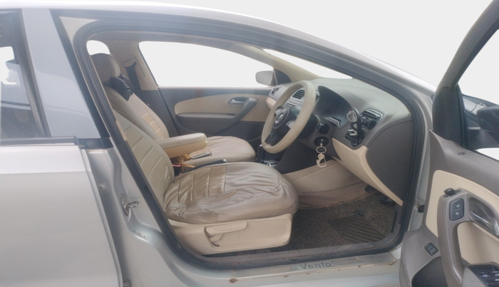 2011 Volkswagen Vento HIGHLINE DIESEL 1.6, Diesel, Manual, 1,39,338 km, interior
