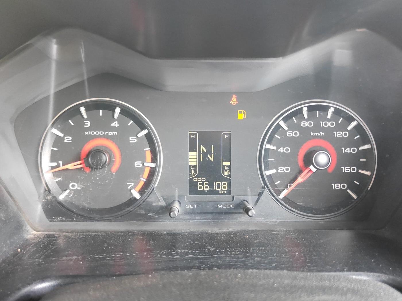 2018 Mahindra KUV 100 NXT K8 P 6 STR, Petrol, Manual, 66,108 km, interior