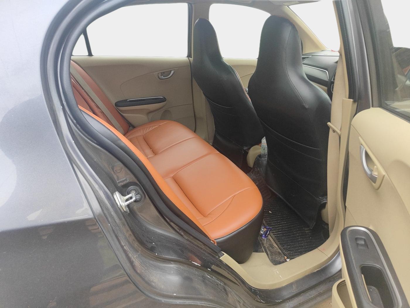 2017 Honda Amaze 1.5L I-DTEC VX, Diesel, Manual, 72,264 km, interior