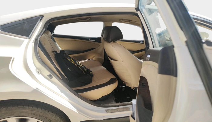 2015 Hyundai Verna 1.6 CRDI S, Diesel, Manual, 1,40,619 km, interior