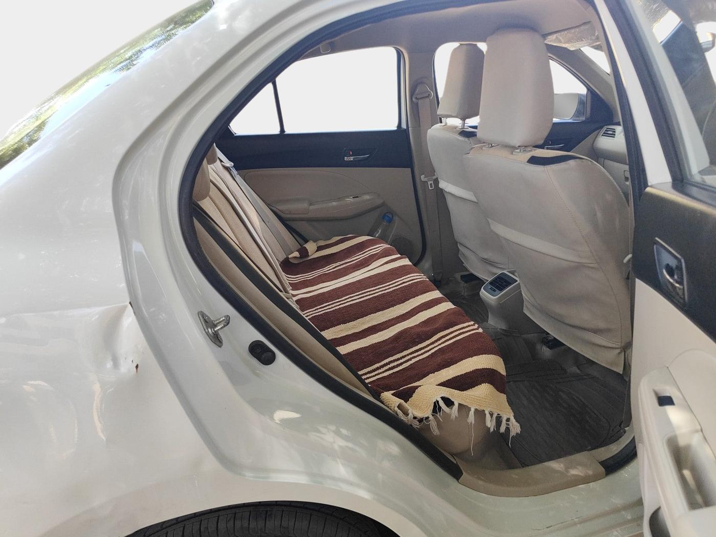 2017 Maruti Dzire VDI, Diesel, Manual, 1,13,065 km, interior