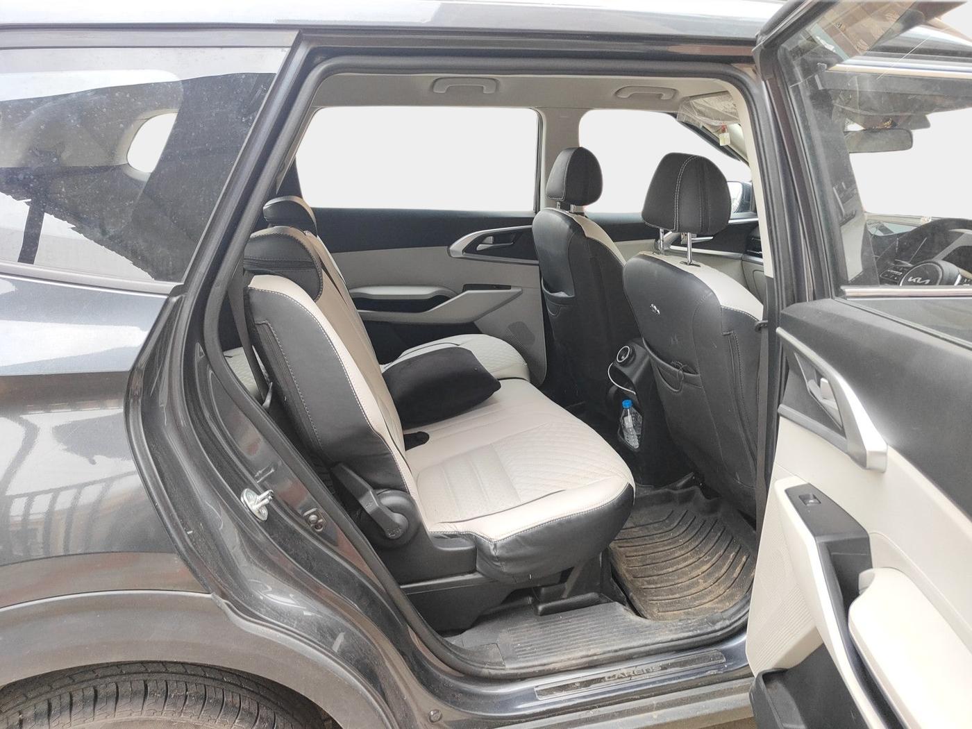 2023 KIA CARENS PRESTIGE 1.5 PETROL 7 STR, Petrol, Manual, 26,195 km, interior