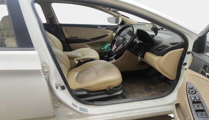2013 Hyundai Verna FLUIDIC 1.6 CRDI SX, Diesel, Manual, 1,17,771 km, interior