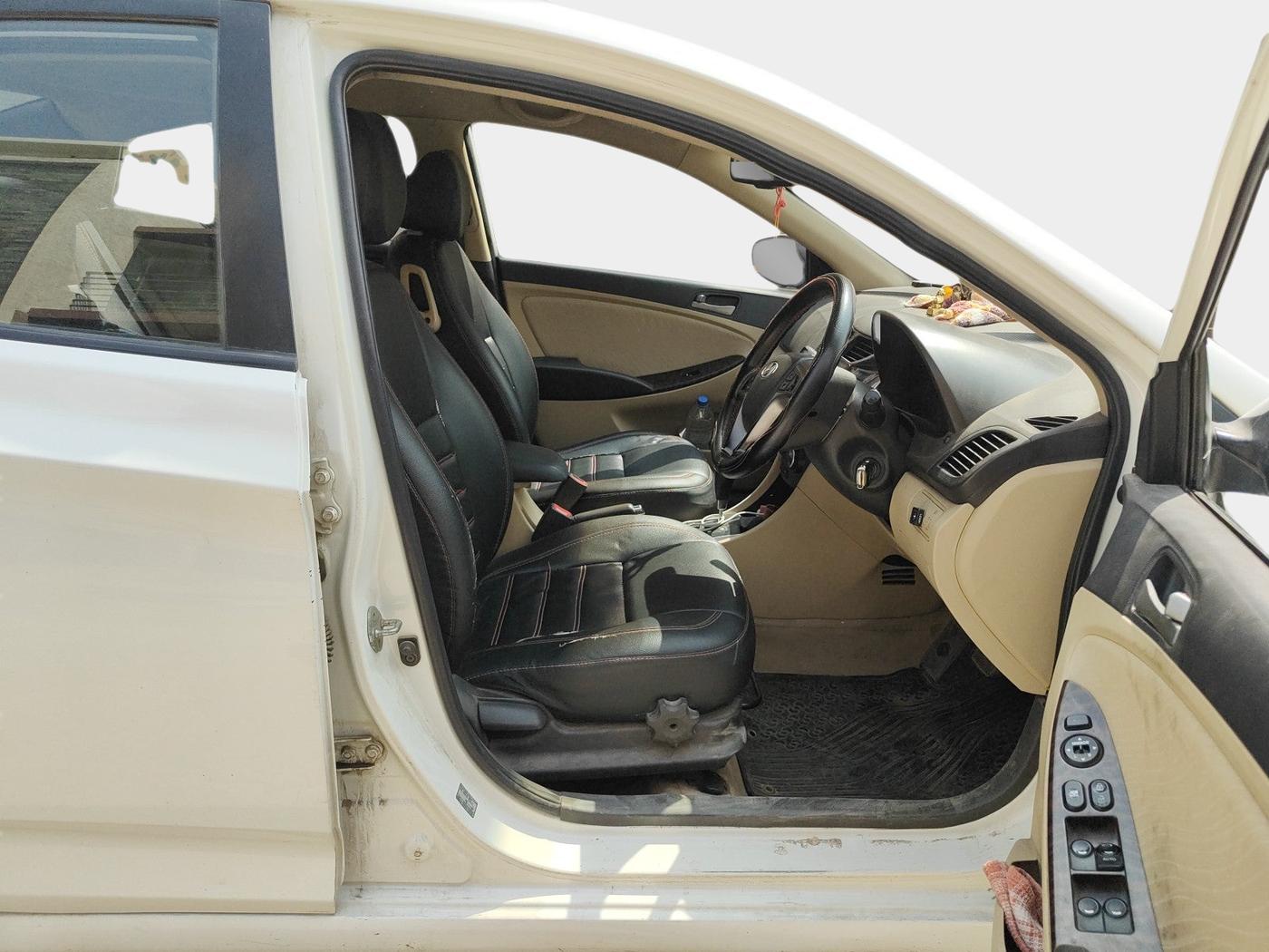 2017 Hyundai Verna 1.6 VTVT SX AT, Petrol, Automatic, 96,777 km, interior