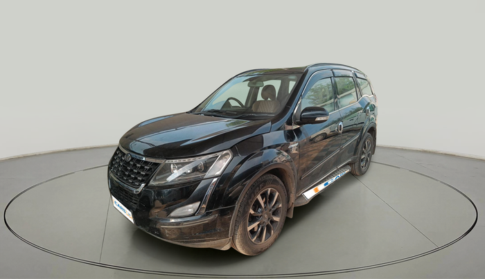 2018 Mahindra XUV500 W11, Diesel, Manual, 1,23,796 km, exterior