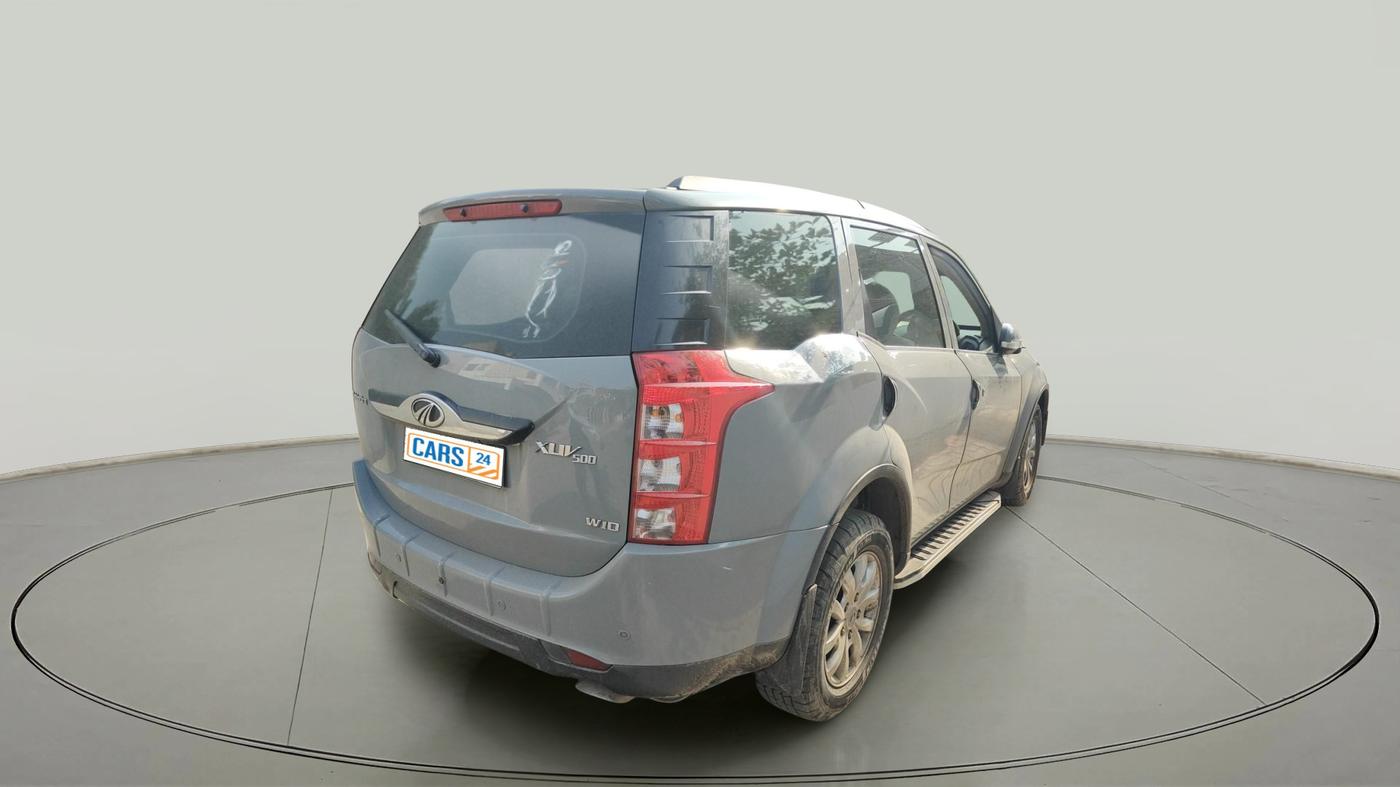 2017 Mahindra XUV500 W10, Diesel, Manual, 1,00,572 km, exterior