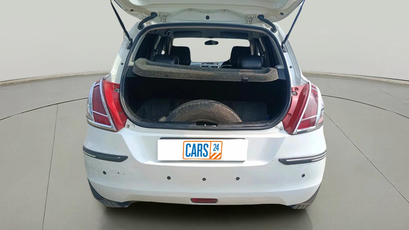 2014 Maruti Swift VXI, CNG, Manual, 1,73,467 km, exterior