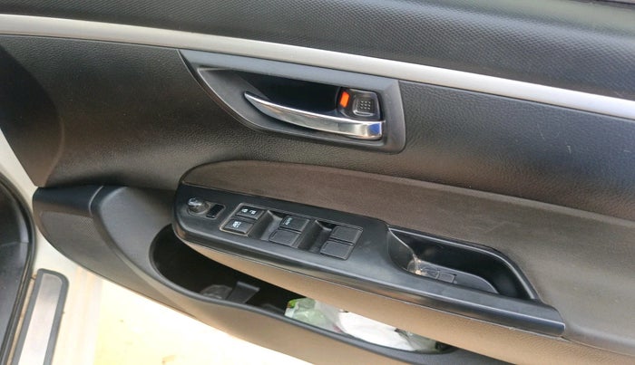 2014 Maruti Swift VXI, CNG, Manual, 1,73,467 km, interior