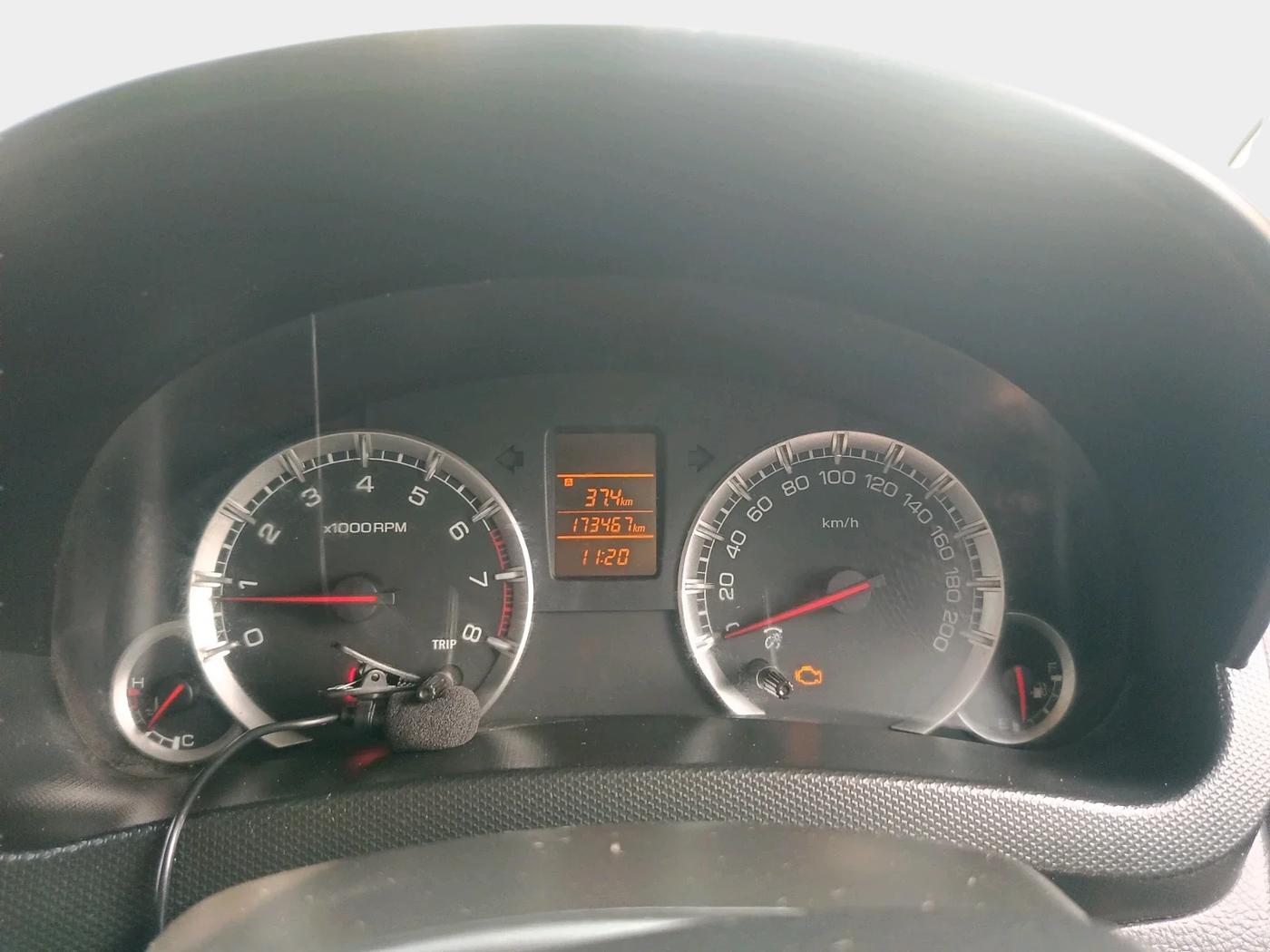 2014 Maruti Swift VXI, CNG, Manual, 1,73,467 km, interior