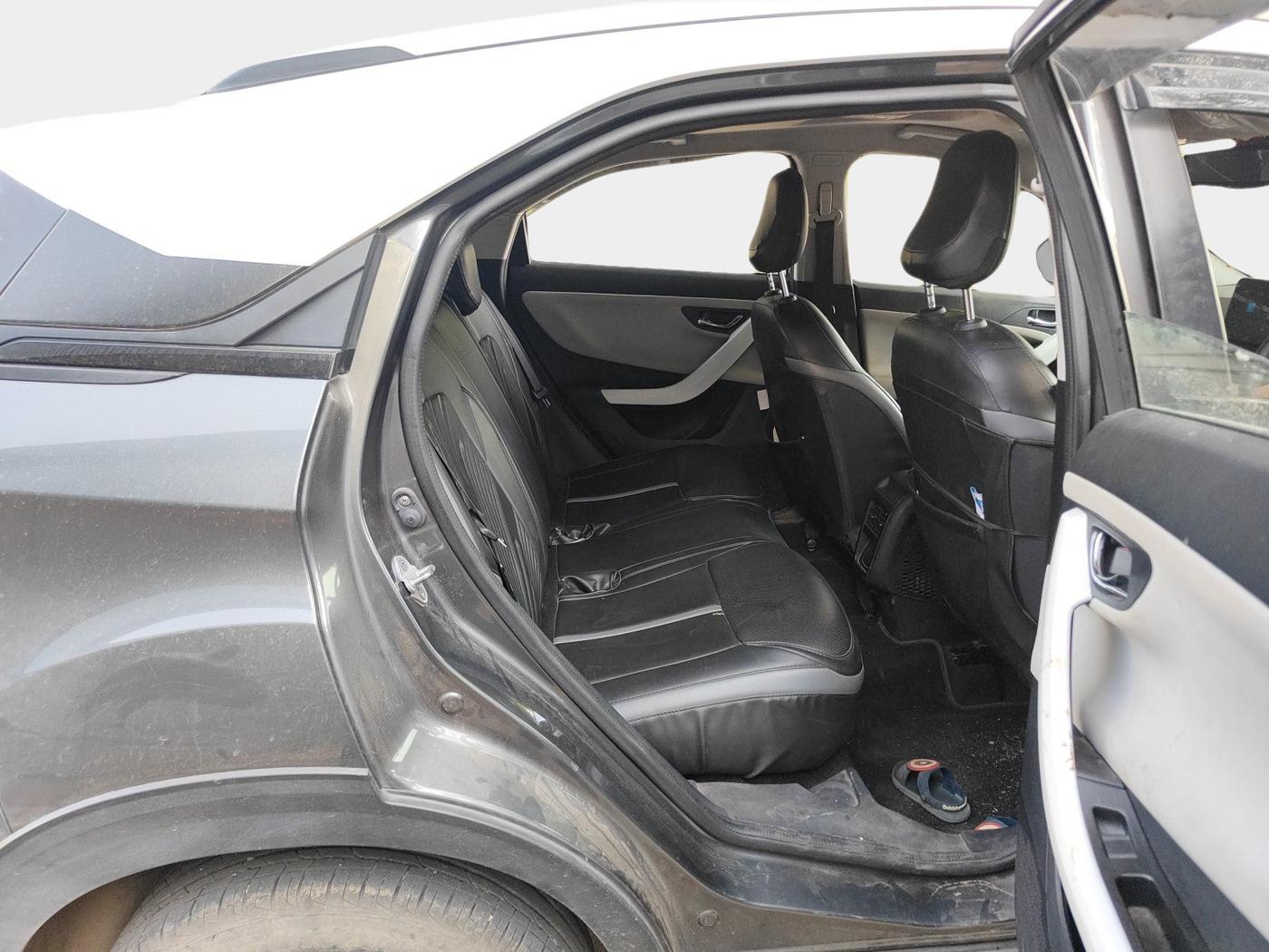 2024 Tata NEXON CREATIVE + SUNROOF 1.5 DIESEL, Diesel, Manual, 23,523 km, interior
