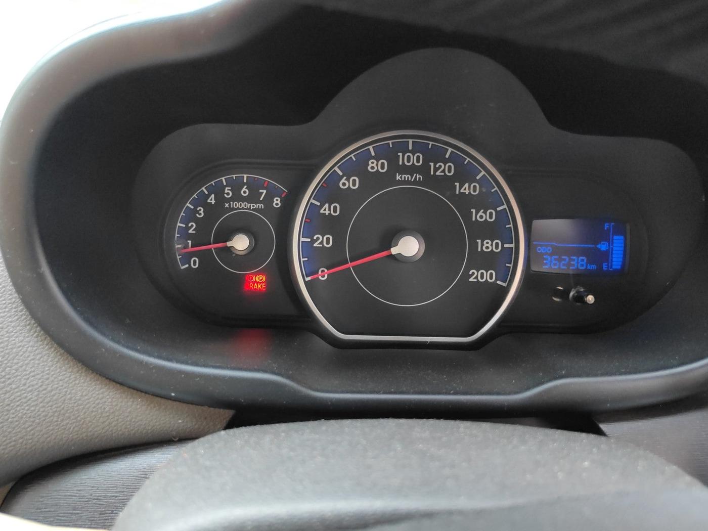 2012 Hyundai i10 MAGNA 1.2, Petrol, Manual, 36,238 km, interior