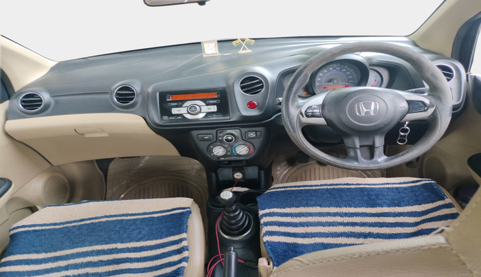 2015 Honda Amaze 1.2L I-VTEC S, Petrol, Manual, 1,24,596 km, interior