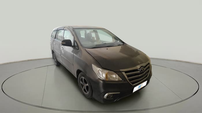 2011 Toyota Innova V 2.5 7 STR, Diesel, Manual, 3,17,681 km, exterior