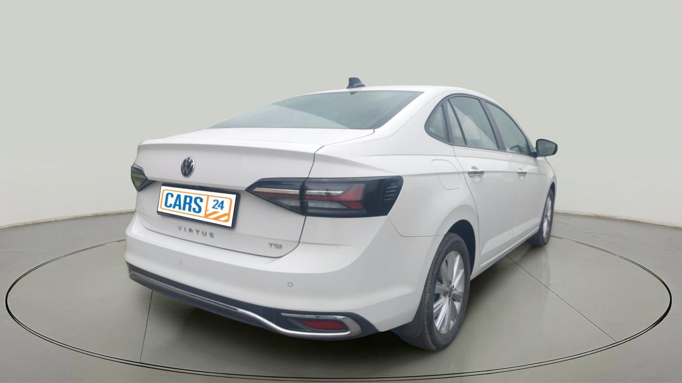 2022 Volkswagen VIRTUS HIGHLINE TSI 1.0 MT, Petrol, Manual, 30,506 km, exterior