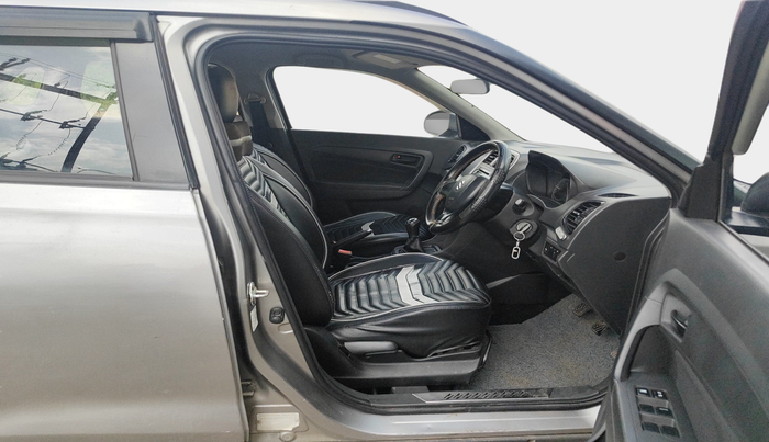 2017 Maruti Vitara Brezza VDI (O), Diesel, Manual, 1,56,413 km, interior