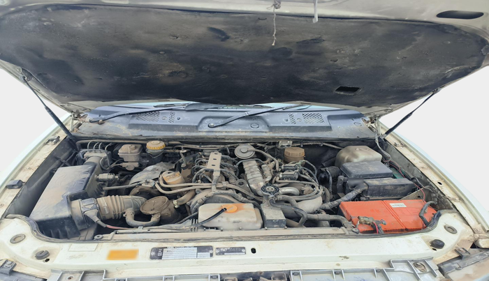 2011 Tata Safari 4X2 LX DICOR 2.2 VTT, Diesel, Manual, 2,11,741 km, exterior